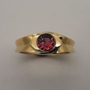 Bague Or jaune 750 millièmes Grenat Rhodolite