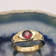 Bague Or jaune 750 millièmes Grenat Rhodolite